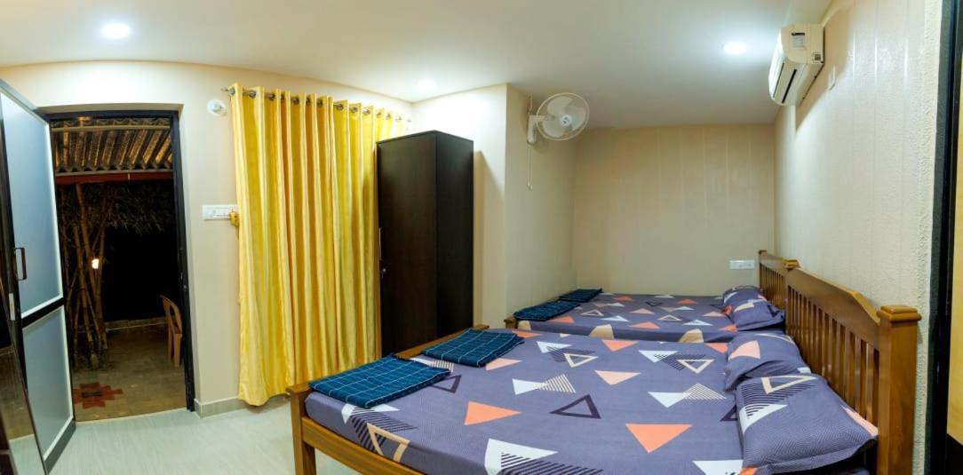 Hangout Kalyānpur Exterior photo