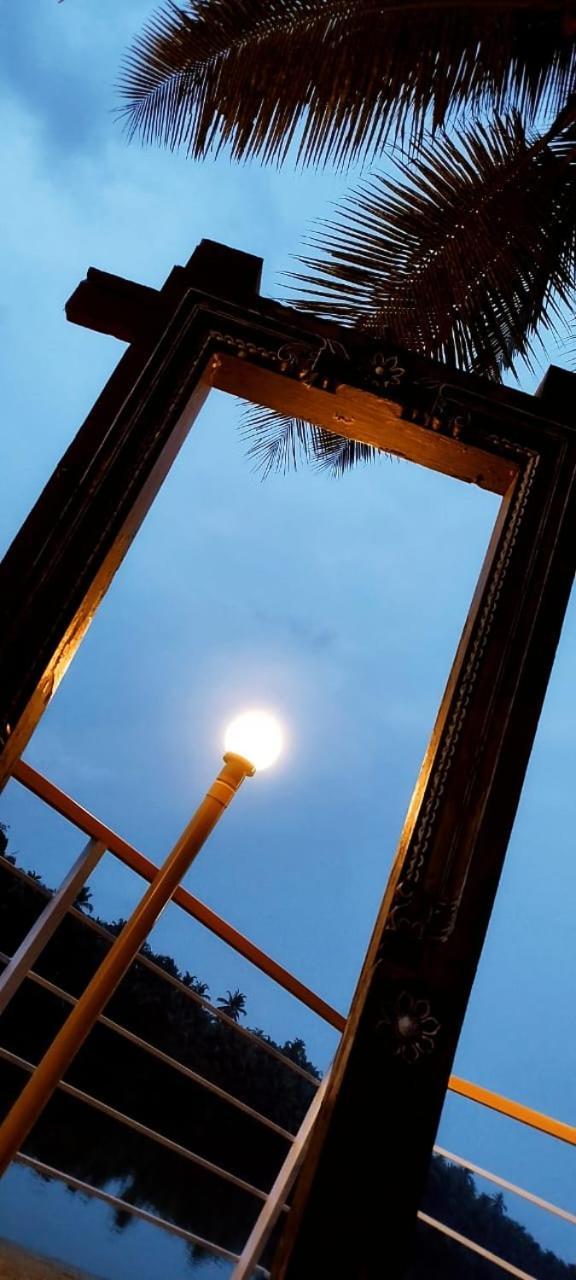 Hangout Kalyānpur Exterior photo